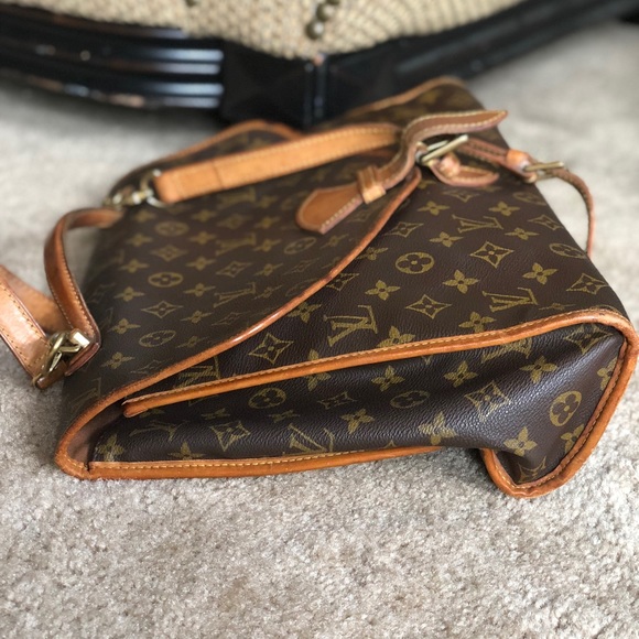 Louis Vuitton messenger bag - Picture 4 of 8